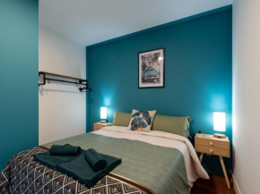 LE PHENIX - HYPERCENTRE 16 PERSONNES GARAGE GRATUIT WiFi JARDIN BARBECUE PROCHE PARC TETE D'OR